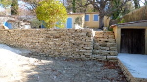 mur pierre sèche Vaucluse